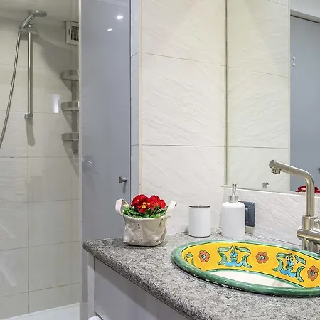 Vatican Historical Suites * Rome